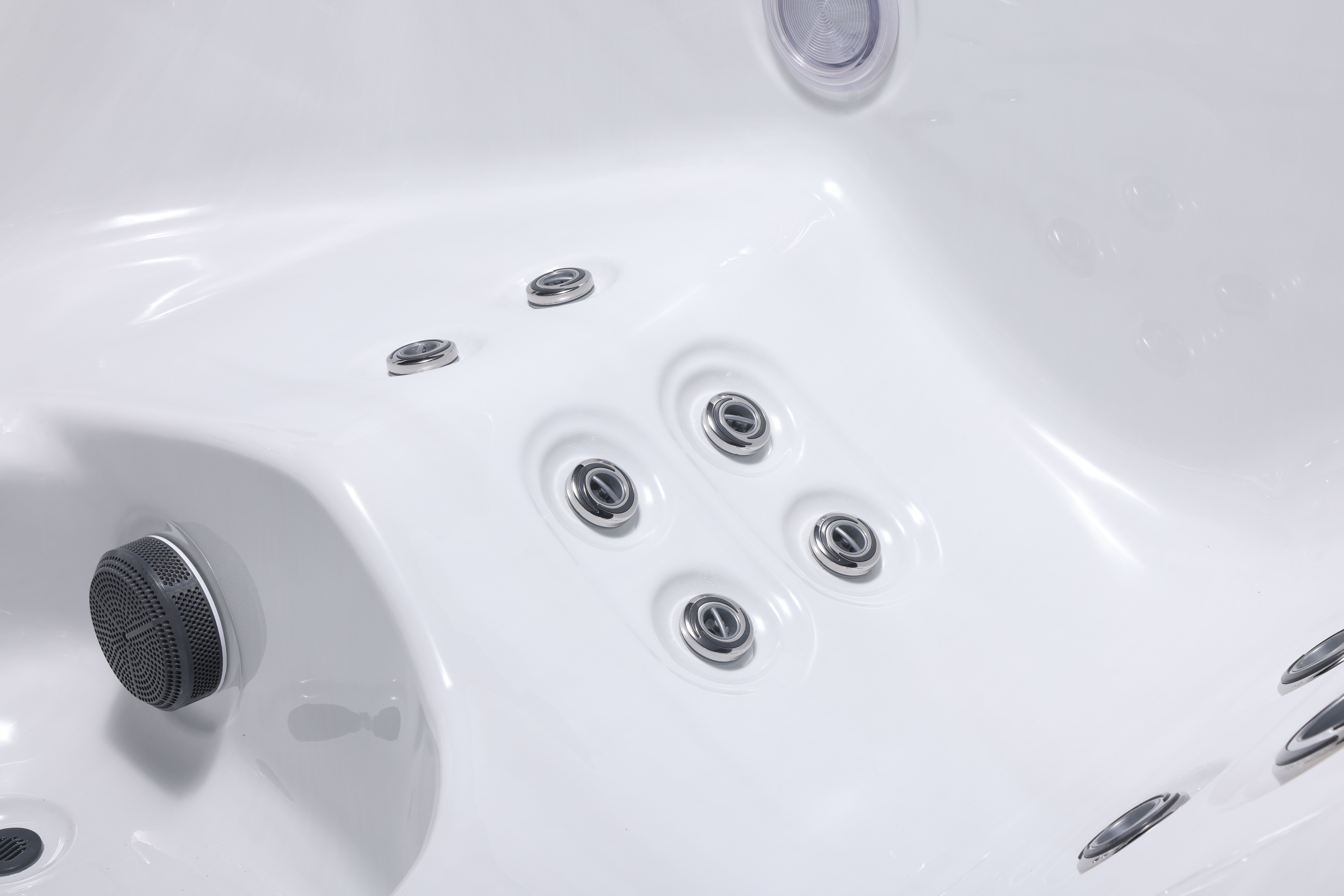 Гидромассажный спа бассейн NordicSpa Magni (Магни) Гидромассажный спа бассейн NordicSpa Magni (Магни)